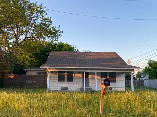 316 E Bell St, Bartlett, TX 76511