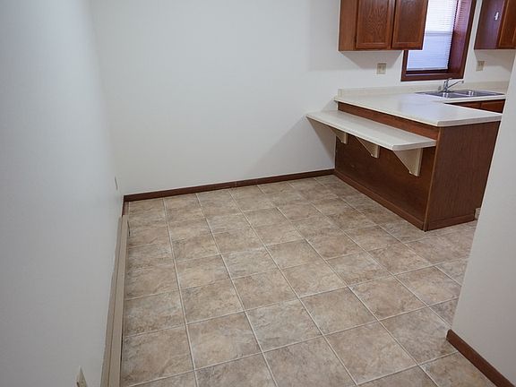 4th image of 1610 Washington Ave APT 1