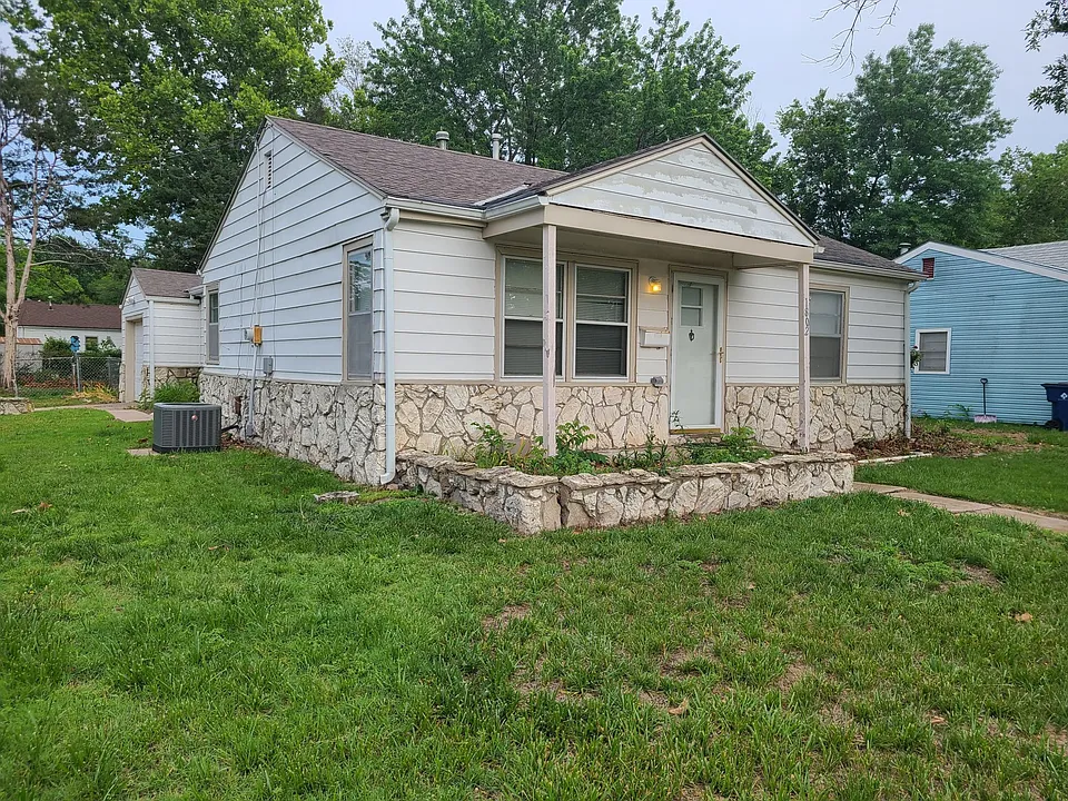 1802 S Edgemoor Dr