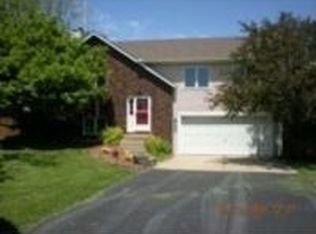 2675 Windfall Dr, Sherman, IL 62684