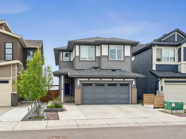215 E Lucas Ter NW, Calgary, AB T3P 1X3