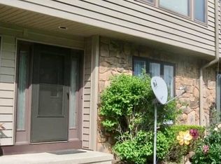 132 McPeek Rd, Lafayette, NJ 07848