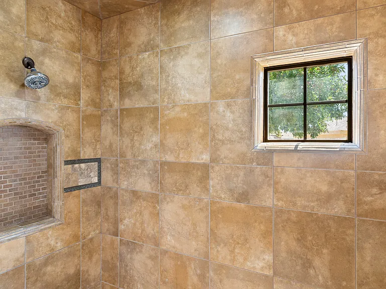 3950 Agua De Vida Dr — Photo 25