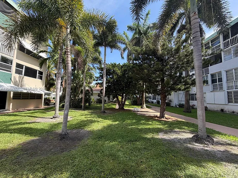 1333 E Hallandale Beach Blvd #119 — Photo 11