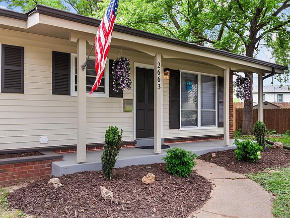 2nd image of 2663 Chatham Dr