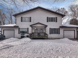 1054-1056 Zephyr Hill Ave #1 & 2, Eau Claire, WI 54703
