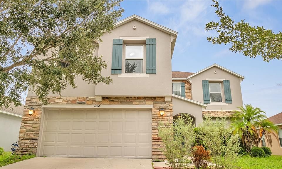 1st image of 2312 PLANTATION OAK DRIVE