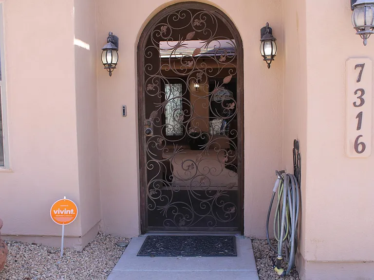 7316 Brays Landing Dr — Photo 2