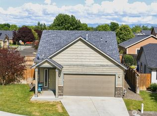 1361 SW Greeley St, College Place, WA 99324
