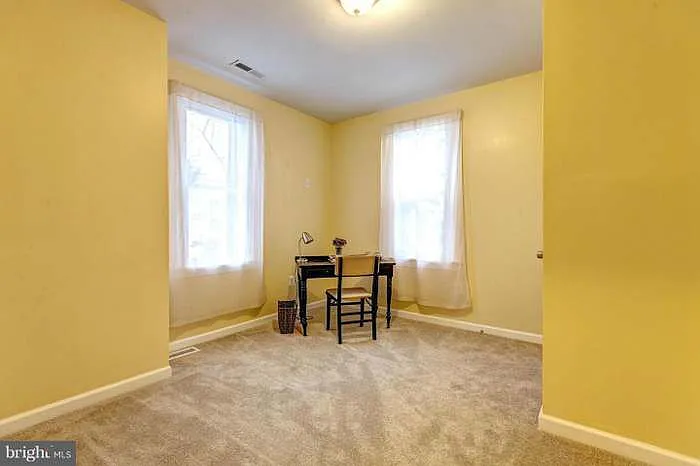 2305 Hamilton Ave — Photo 18