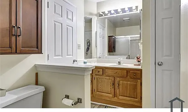4406 Silverbrook Ln #J201 — Photo 8