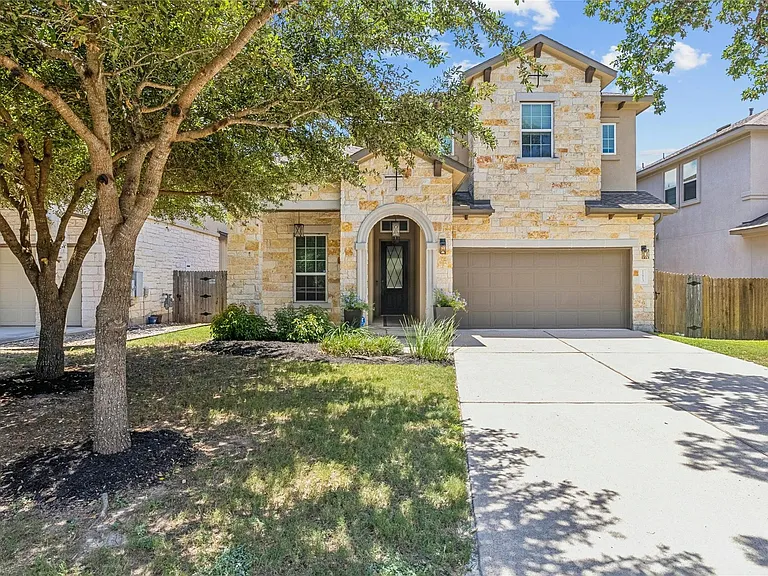 11813 Quintana Cv — Photo 1