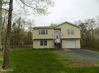 123 Caribou Rd, Dingmans Ferry, PA 18328