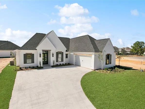 582 Night Heron Ln, Madisonville, LA 70447