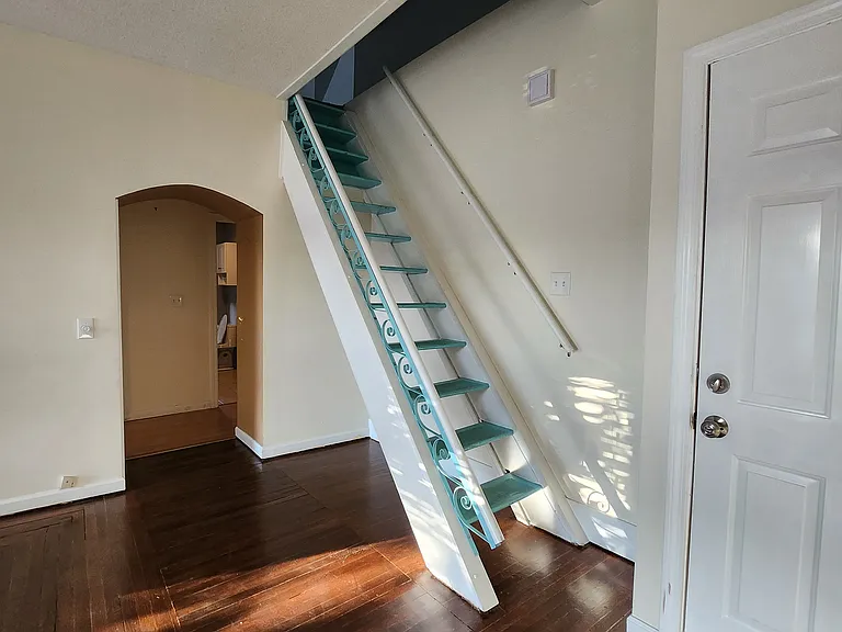55-57 Fairview Ave #B — Photo 13