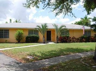 581 NW 45th Ter, Plantation, FL 33317