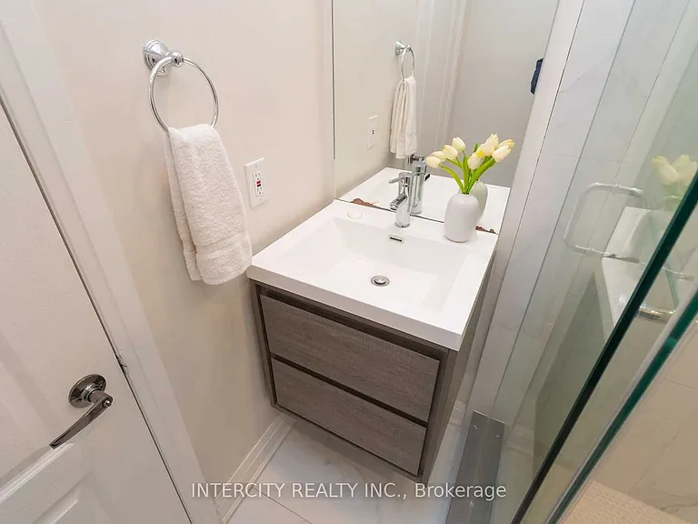 781 Drury Ln — Photo 19