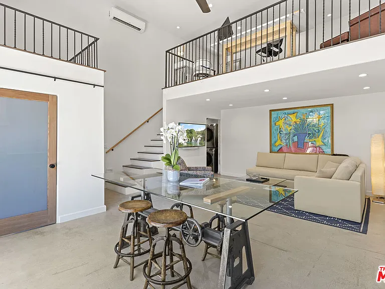 835 N Harper Ave — Photo 8