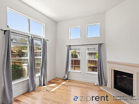 4th image of 257 Esfahan Ct