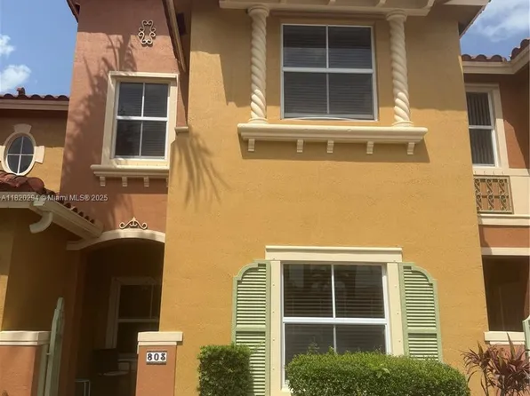 803 SW 143rd Ave, Hollywood, FL 33027