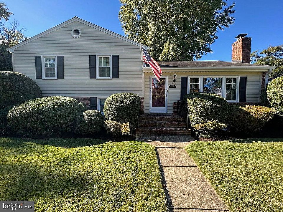 1st image of 1903 Stirrup Ln