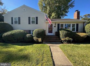 1903 Stirrup Ln, Alexandria, VA 22308