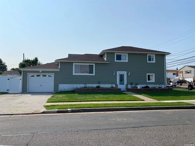 3 Van Buren Street, Freeport, NY, 11520