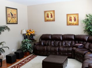 2508 Waterbury Ln #2508, Buffalo Grove, IL 60089