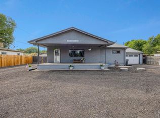 2074 Oriole Rd, Pueblo, CO 81006