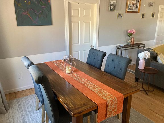 Dining Area/Additional Seating Area