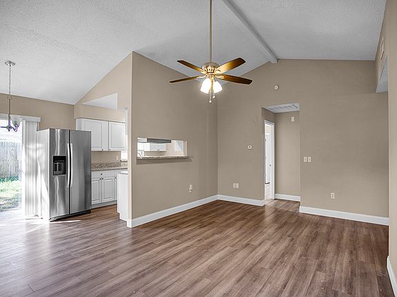 4th image of 1161 Waterview Blvd E