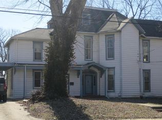 203 E 12th St, Alton, IL 62002