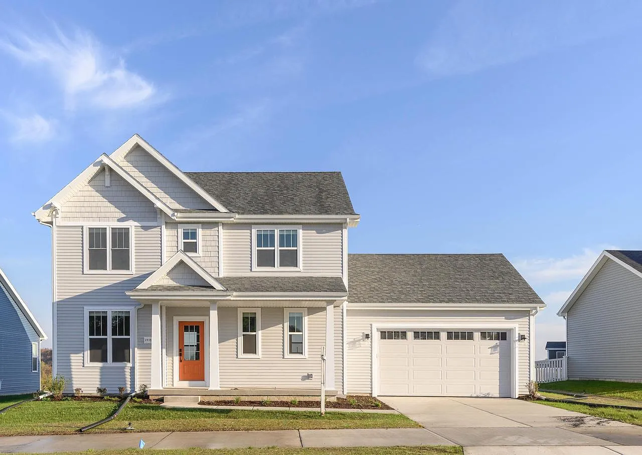 1712 Waverly Way photo 1