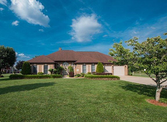 2nd image of 230 Nile Ln