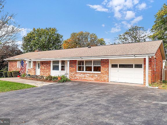 2nd image of 28924 Ridge Rd