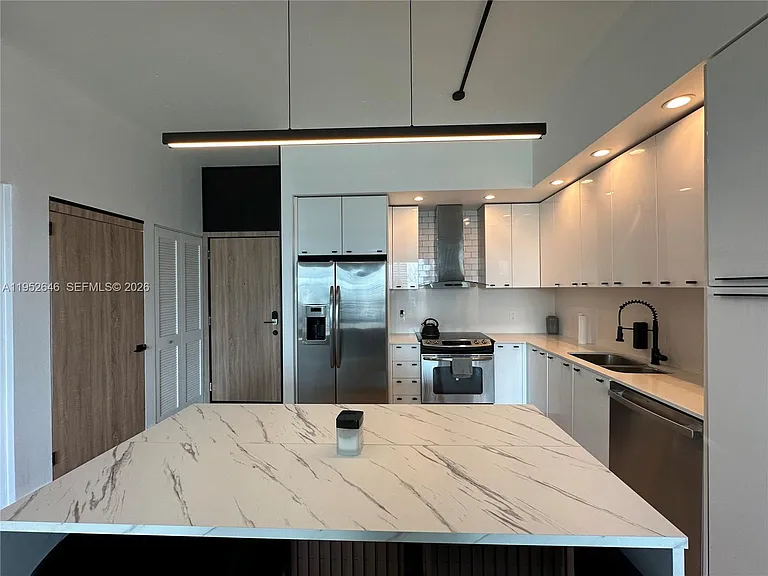 234 NE 3rd St #1805 — Photo 14