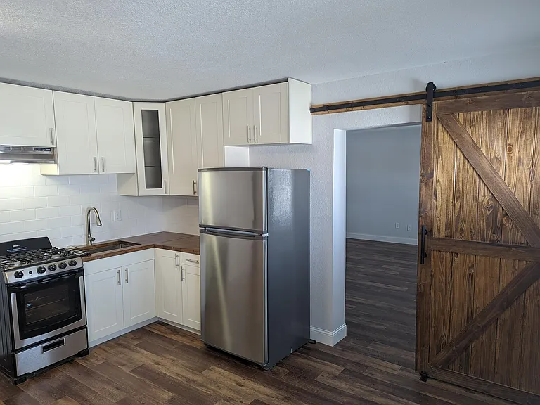 205 Oskaloosa St #206 — Photo 7