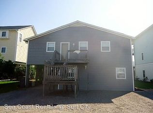 3024 3rd St, Surf City, NC 28445