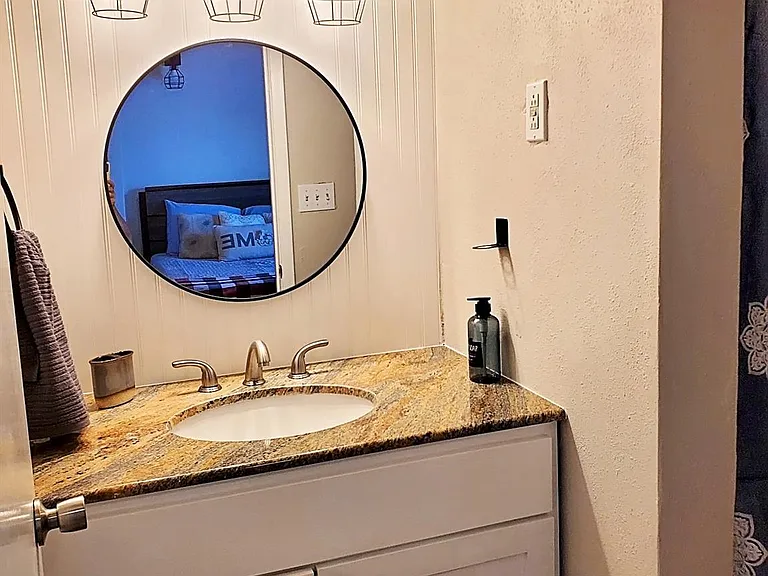 4507 W Bayshore Dr — Photo 32