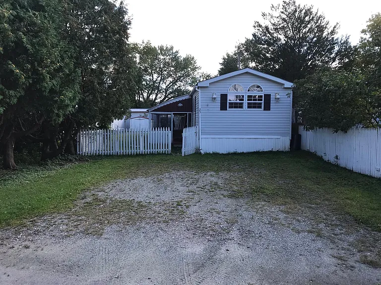 23 Mount Sterling Ave — Photo 8