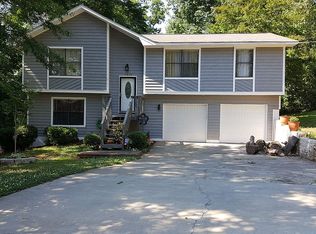 1450 Teaberry Cir, Lawrenceville, GA 30044