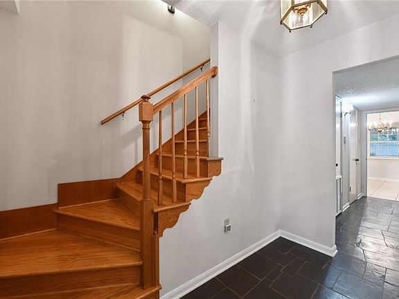2nd image of 8704 Chretien Point Pl