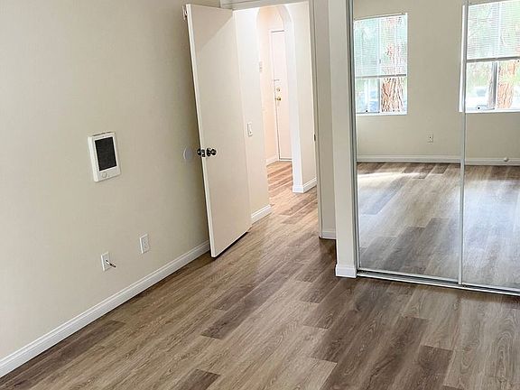4th image of 4079 Front St #201