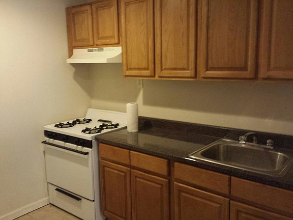 2nd image of 4145 39th St