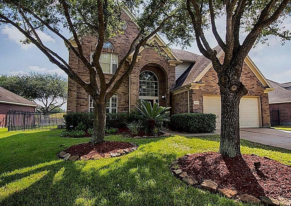 1st image of 12107 Canyon Mills Dr