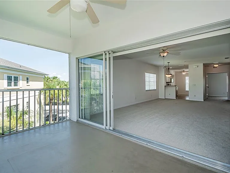 19355 Water Oak Dr #306 — Photo 4