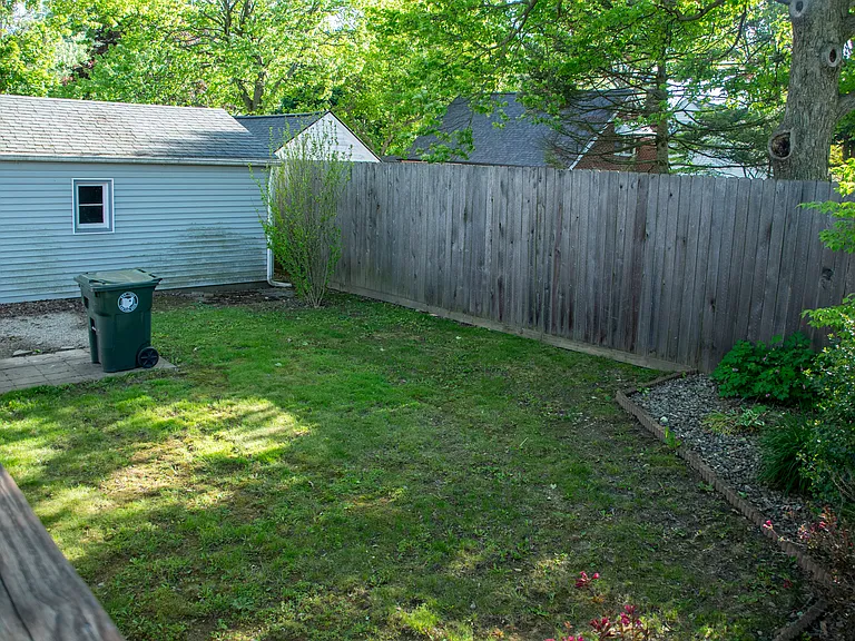 2011 Rowland Ave NE — Photo 27