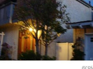 222 Lyndon St, Hermosa Beach, CA 90254