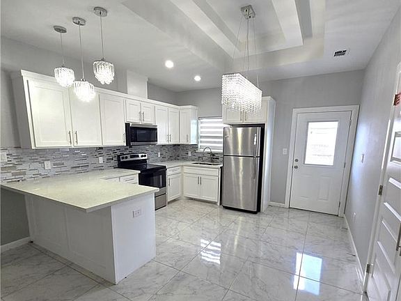 3rd image of 919 N Blair Ave #3
