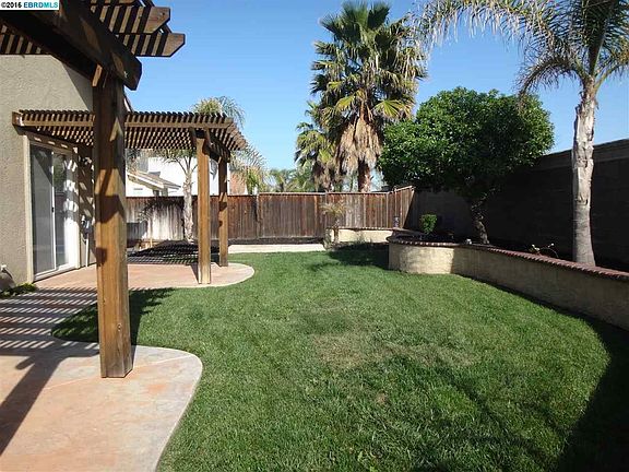 3rd image of 306 Oroville Ct